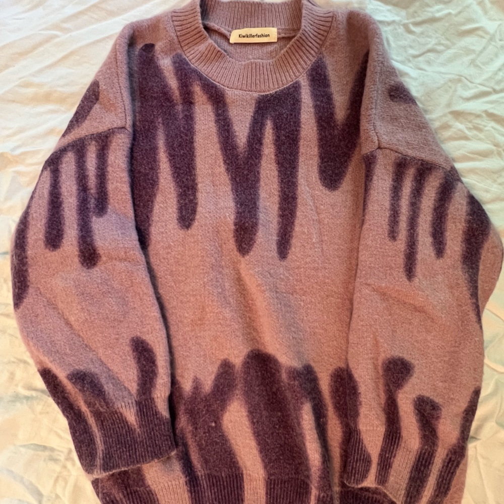 Trendy sweater